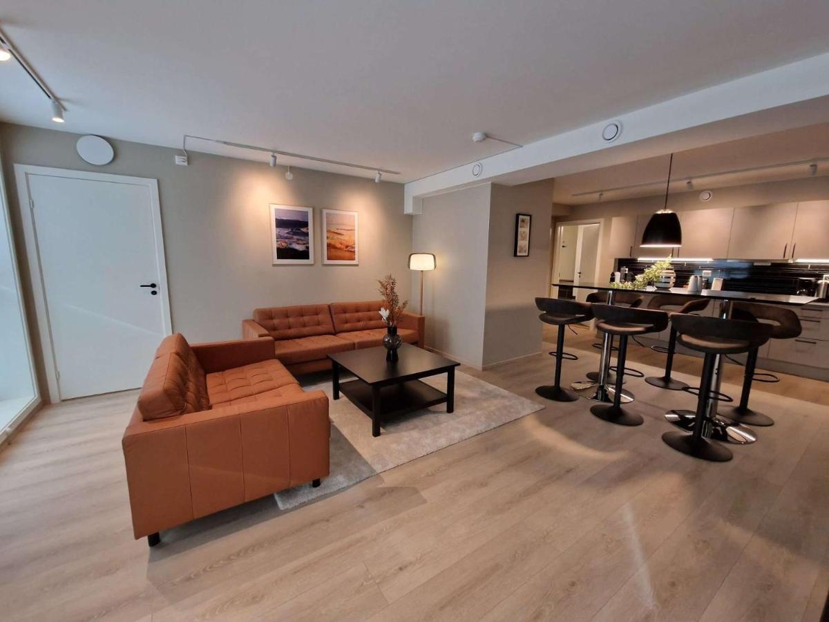 Leilighet Stylish 3-bedroom With Modern Amenities Near Center Stavanger